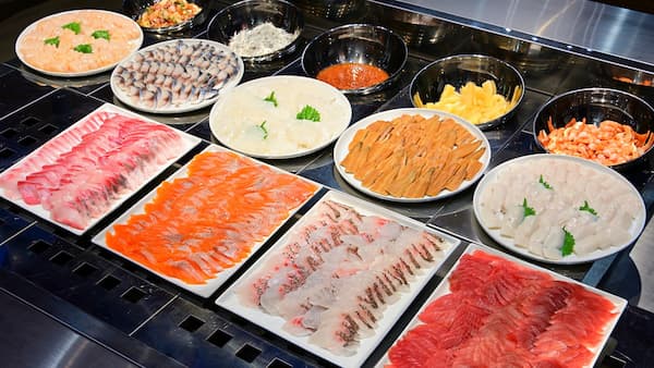 洞爺湖万世閣ホテルレイクサイドテラス(洞爺湖)北海道の海鮮食べ放題ホテル15選!夕食バイキングが美味しい宿