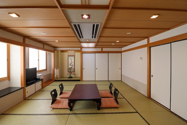 料理旅館なごや花亭美よし(愛知県)東海の10人以上で泊まれる宿20選!温泉や3家族で泊まれるコテージ