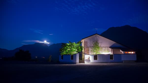 塚原高原 恵里菜 KUMAGAI BOKUJO(貸別荘)(大分県)九州の星が見える宿25選!コテージ・グランピング・温泉がある宿も紹介