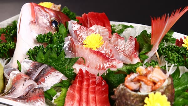 はまじん(南房総市)千葉の料理が豪華すぎる民宿13選!伊勢海老や舟盛りが出る温泉宿も