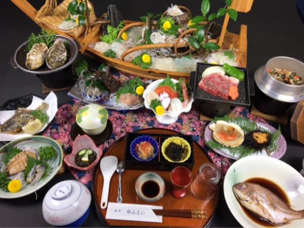かんえい　三重県相差で食べきれない料理がすごい民宿15選!料理が豪華すぎる人気の宿