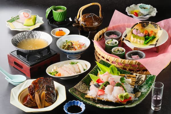鞆の浦温泉 景勝館 漣亭(福山市)広島の料理がすごい民宿10選!食べきれないほどの料理が評判の旅館も