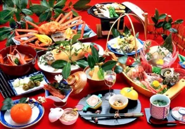 湖畔の宿 吉田家 ＜佐渡島＞（両津）佐渡の食べきれない料理がすごい民宿17選!料理自慢の宿やおすすめ旅館