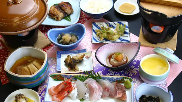 国民宿舎 海府荘 ＜佐渡島＞（外海府）佐渡の食べきれない料理がすごい民宿17選!料理自慢の宿やおすすめ旅館