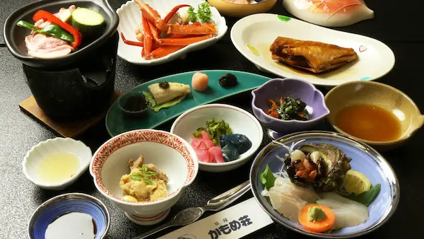 小木温泉 旅館かもめ荘 ＜佐渡島＞（小木）佐渡の食べきれない料理がすごい民宿17選!料理自慢の宿やおすすめ旅館