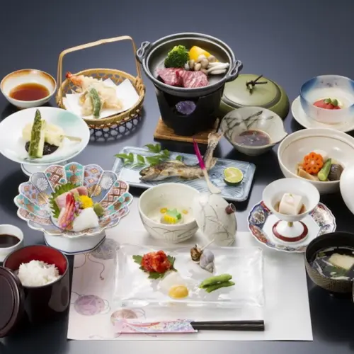 秩父七湯『御代の湯』新木鉱泉旅館(埼玉)関東の食べきれない料理がすごい民宿19選!ホテルや温泉旅館も紹介