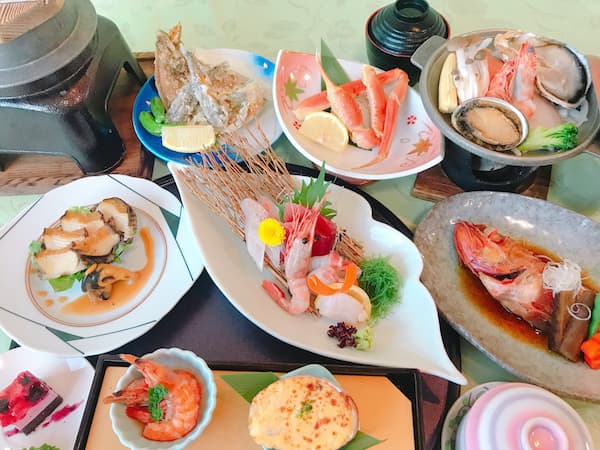 潮騒の宿 丸徳(茨城)関東の食べきれない料理がすごい民宿19選!ホテルや温泉旅館も紹介