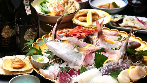 漁師の宿 大盤振る舞い ゑびす屋（若狭町）福井の食べきれない料理がすごい民宿18選!舟盛りが美味しいと人気の宿