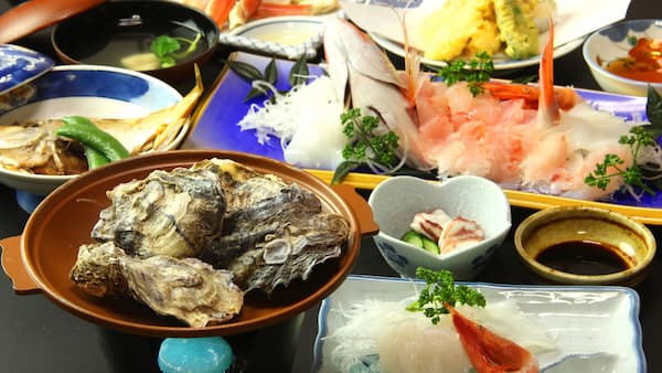 網元の民宿 浜乃家（小浜市）福井の食べきれない料理がすごい民宿18選!舟盛りが美味しいと人気の宿