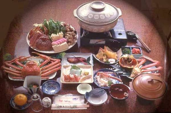 ふぐ・海鮮料理の宿 もりした（小浜市）福井の食べきれない料理がすごい民宿18選!舟盛りが美味しいと人気の宿